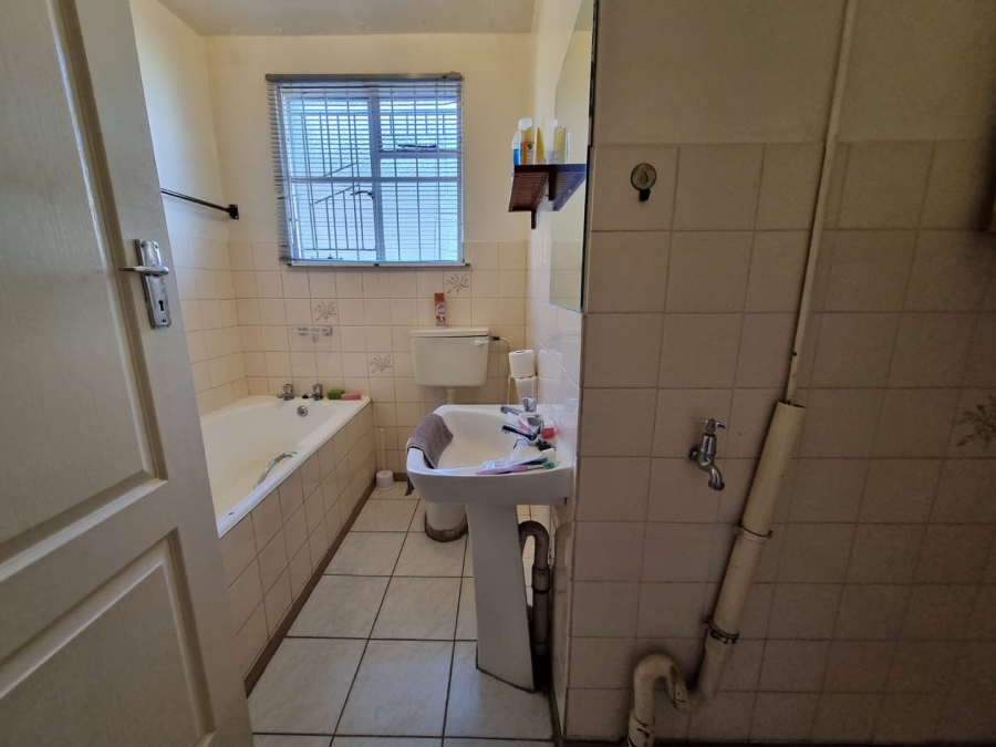 2 Bedroom Property for Sale in Westdene Free State